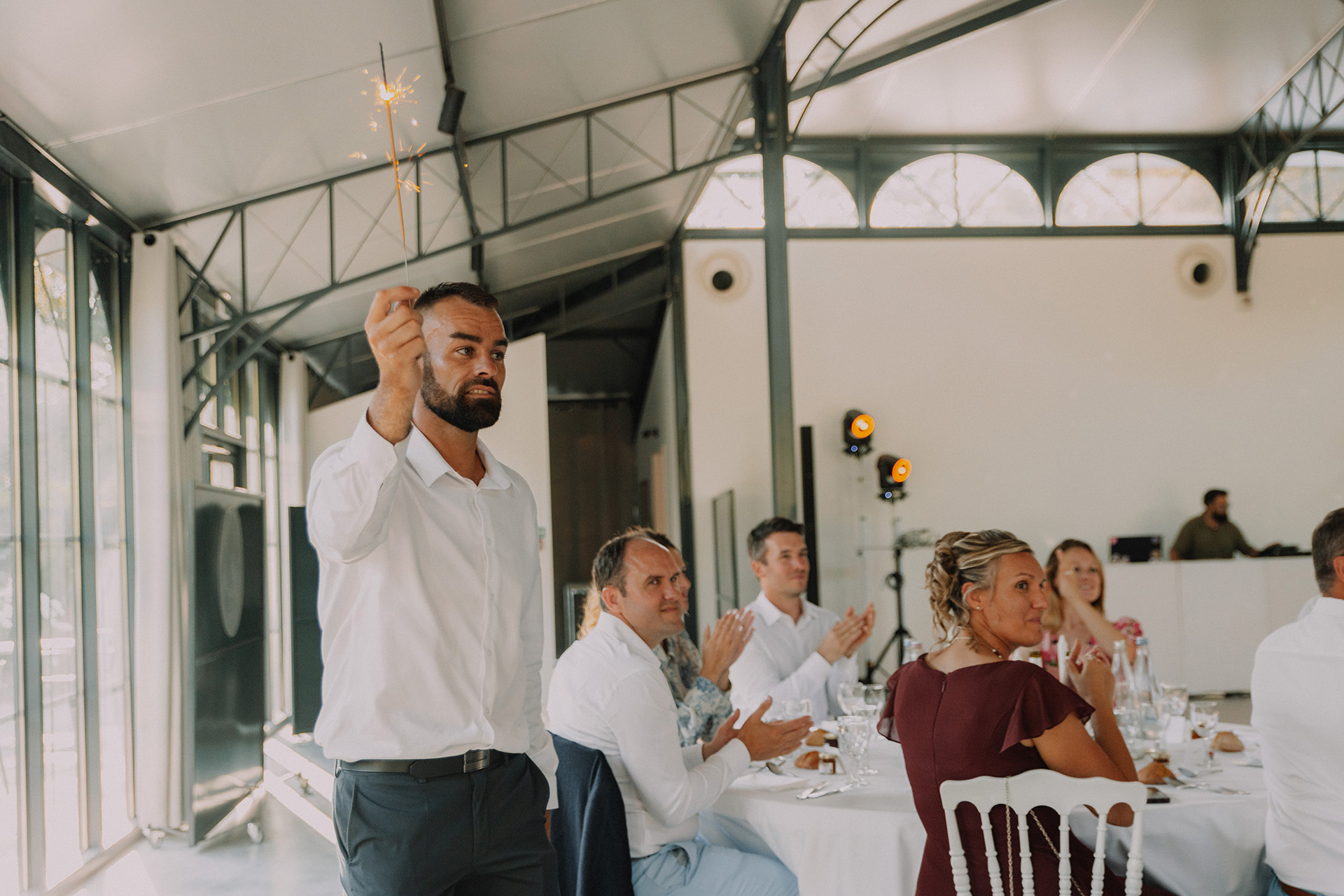 animation pendant le diner des mariés